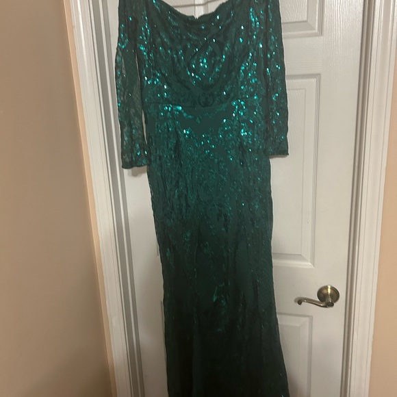 Green long mermaid style - Picture 8 of 8